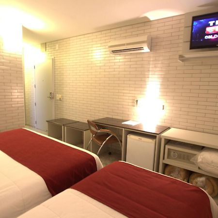 Hotel Confiance Batel Curitiba Cameră foto
